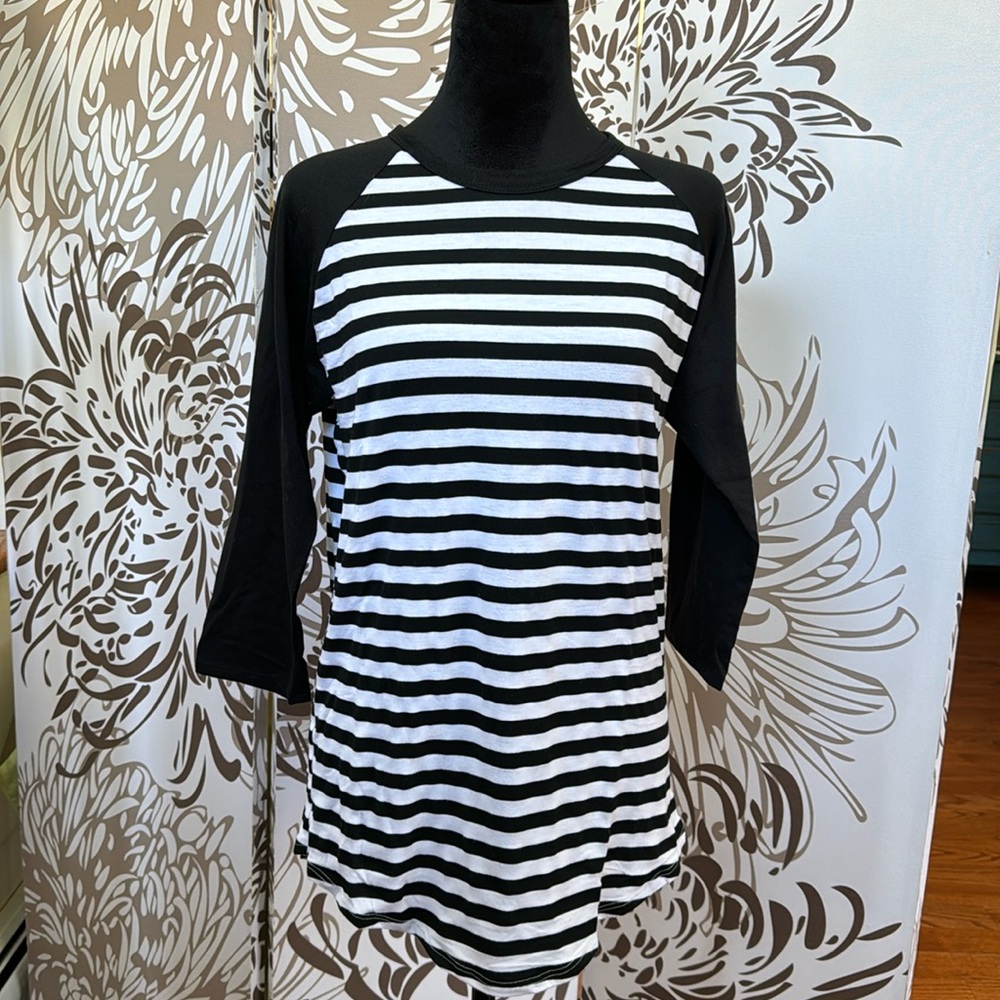 Lularoe Irma black/white